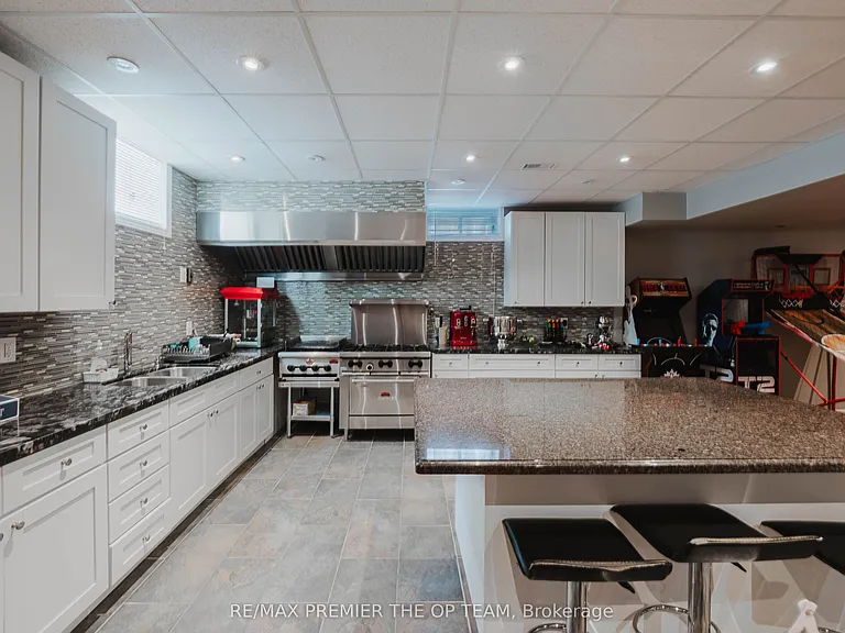 56 Park Ridge Dr #FULL — Photo 29