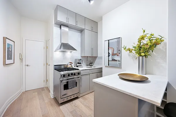 Sold by Compass | media 16