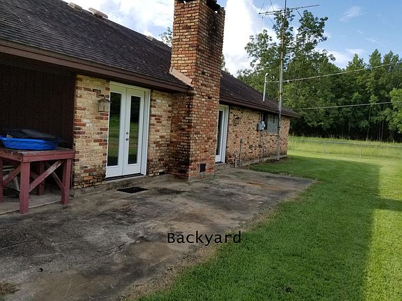 2nd image of 2102 Highway 1252