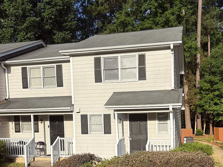 6901g — Photo 1