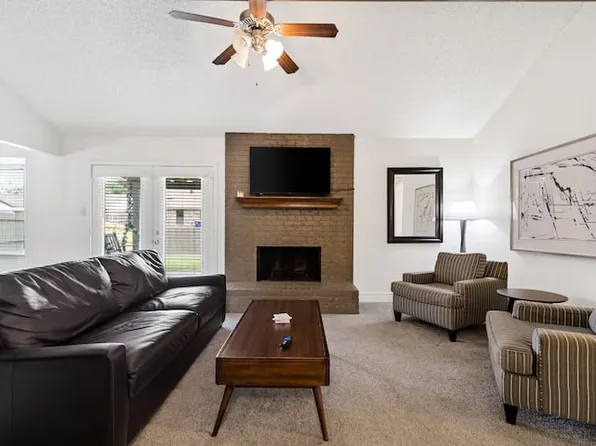 6449 Highview Ter, Watauga, TX 76148