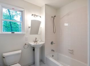 81 Valley Rd, Lincoln Park, NJ 07035