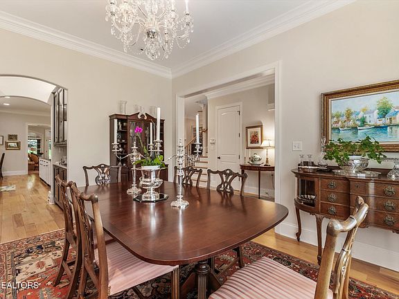 5th image of 1435 Villa Forest Way #35