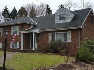 414 Darrell Dr, Pittsburgh, PA 15235
