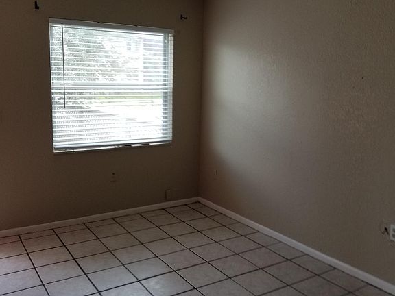 4th image of 136 Lori Anne Ln #136