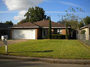 1806 Wren Dr, League City, TX 77573
