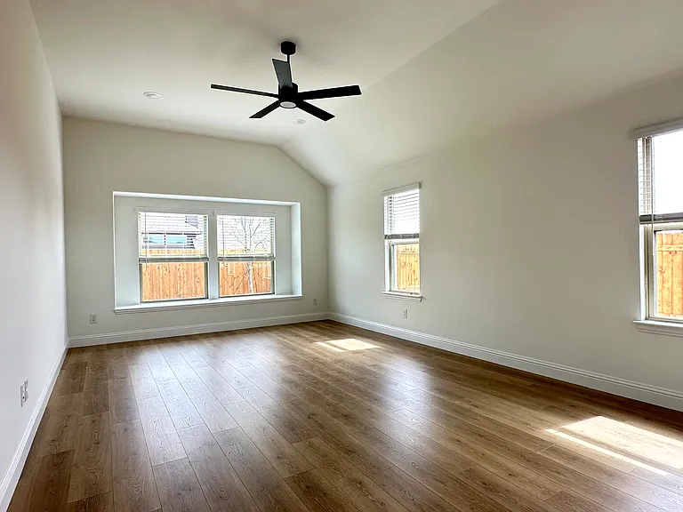 1704 Jaycreek Ct — Photo 16