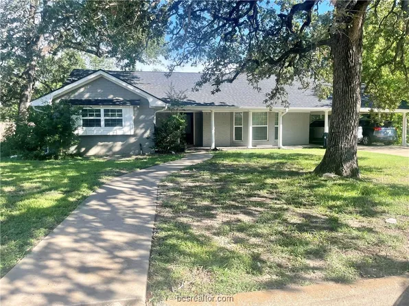 1106 Dominik Dr, College Station, TX 77840