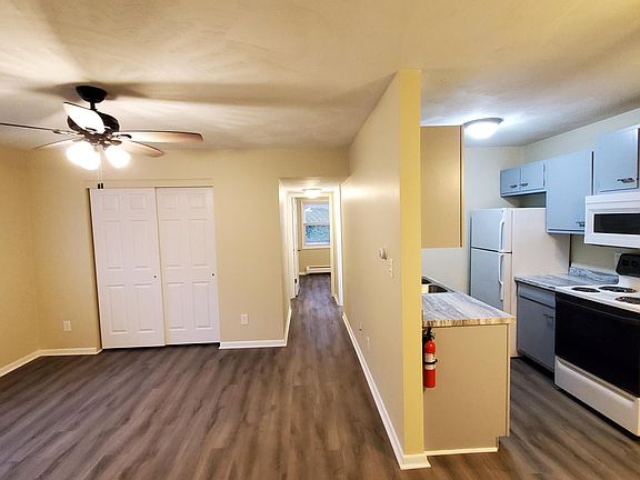 2nd image of 2 Grove Pl #1