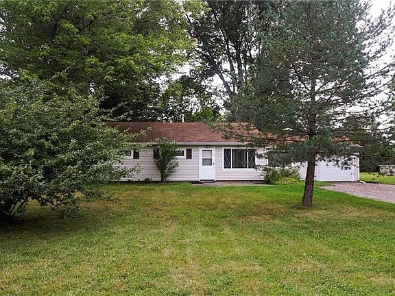 2nd image of 1864 Pinewood Dr