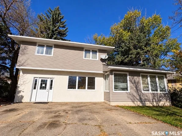614 Third Street, Kipling, SK S0G 2S0