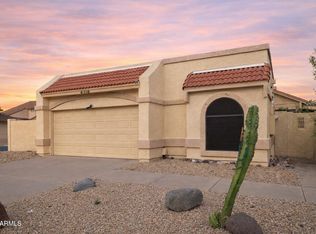 406 E TARO Lane, Phoenix, AZ 85024