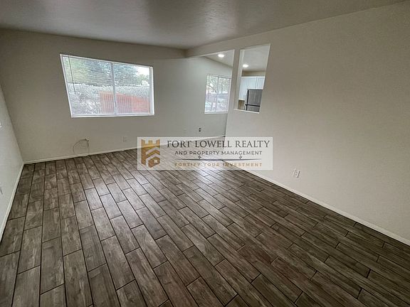 5th image of 1302 N Richey Blvd