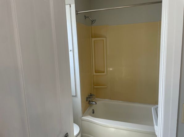 18 E Green St APT B