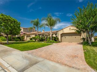5871 Via Las Nubes, Riverside, CA 92506