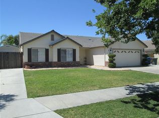 1417 Monarch Dr, Lemoore, CA 93245