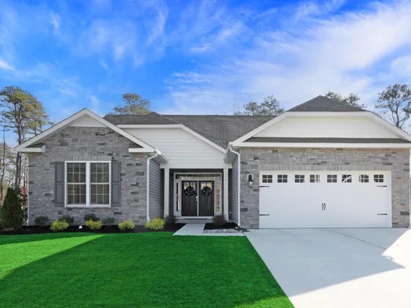 136 Laquinta Dr, Egg Harbor Township, NJ 08234