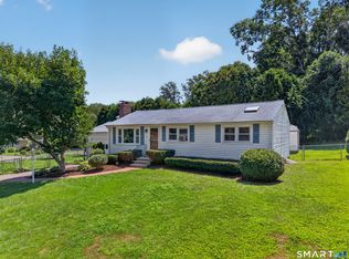 17 Sycamore Road, East Lyme, CT 06357
