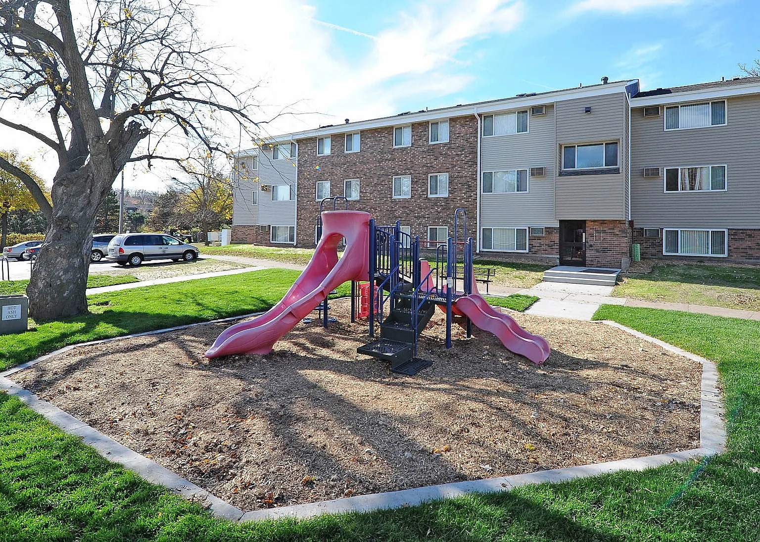 Lonnie Adkins Court — Photo 1