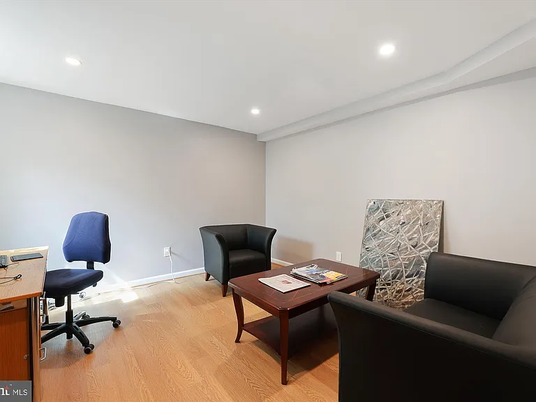 6324 Lenox Rd — Photo 29