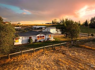 19563 Upper Pleasant Ridge Rd, Caldwell, ID 83607