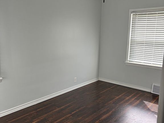 5th image of 29165 Oakdale Rd