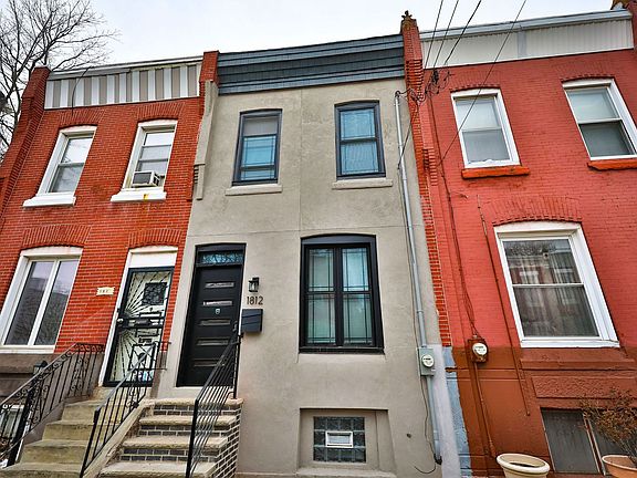 3rd image of 1812 N Croskey St
