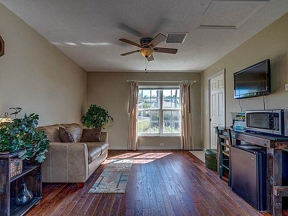 3rd image of 3203 Antigua Bay Ln