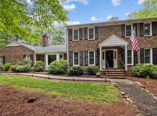 102 Mel Oak Dr, Chapel Hill, NC 27516