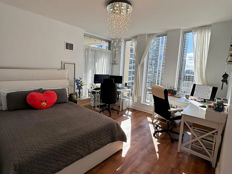 1250 S Michigan Ave #1702 — Photo 10