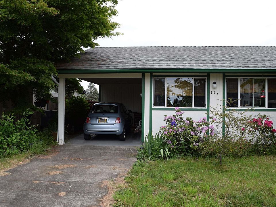 1st image of 147 SW Wake Robin Ave
