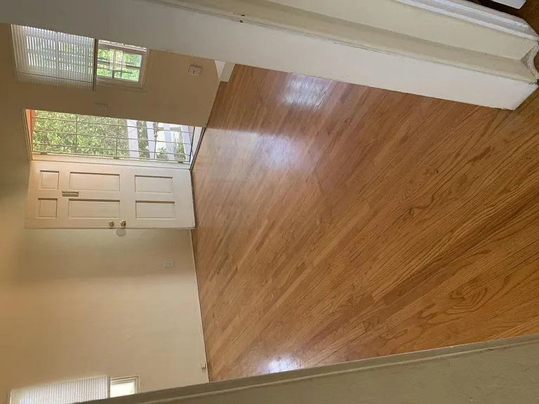 2537 Adams Ave — Photo 3