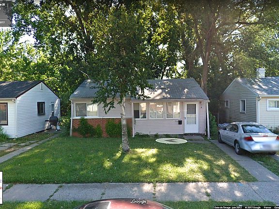 2nd image of 22030 Blackstone Ave