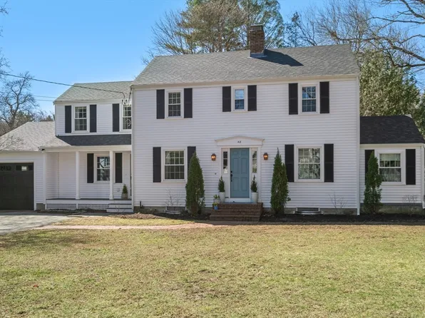 48 Wessex Dr, Westwood, MA 02090