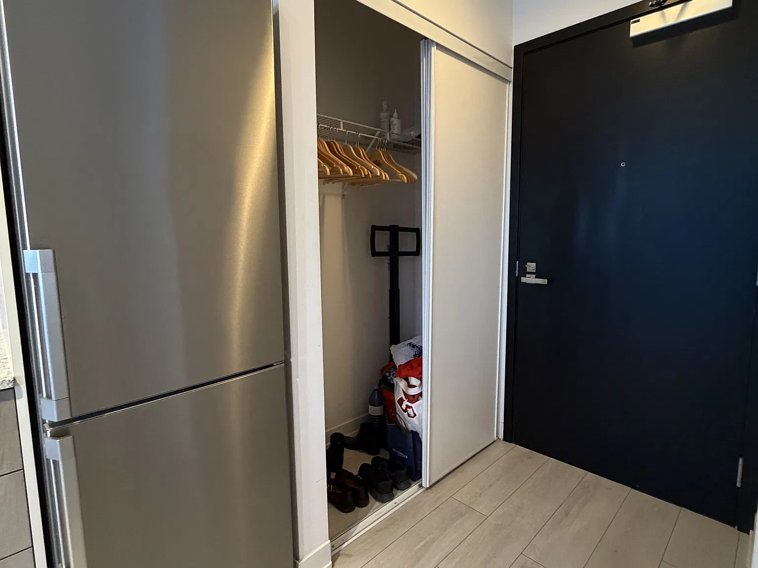 1 bed, 470 sqft, $1,850 — Photo 3