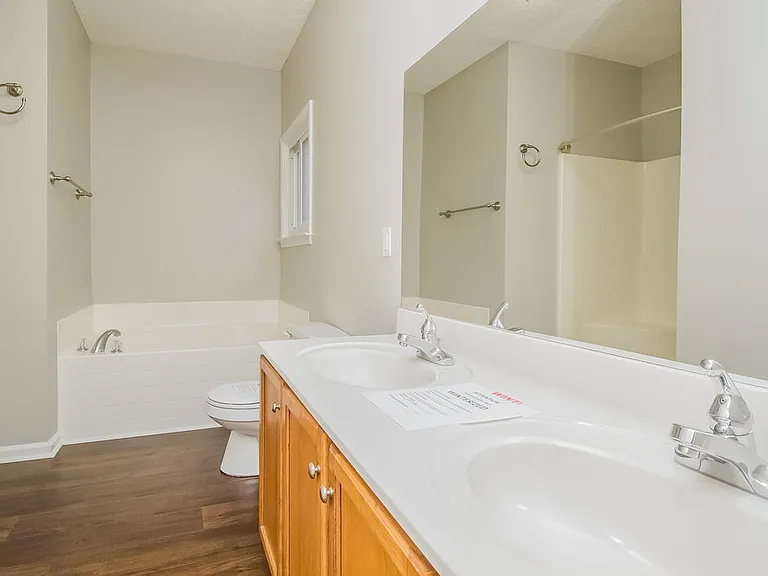 2913 Waywood Dr — Photo 11