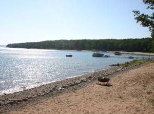 6636 Peaceful Vly, Charlevoix, MI 49720