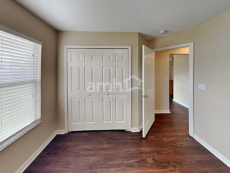 3206 Chantilly Ct — Photo 16