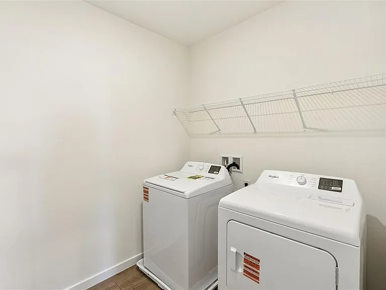 2113 Walnut Creek Dr — Photo 27