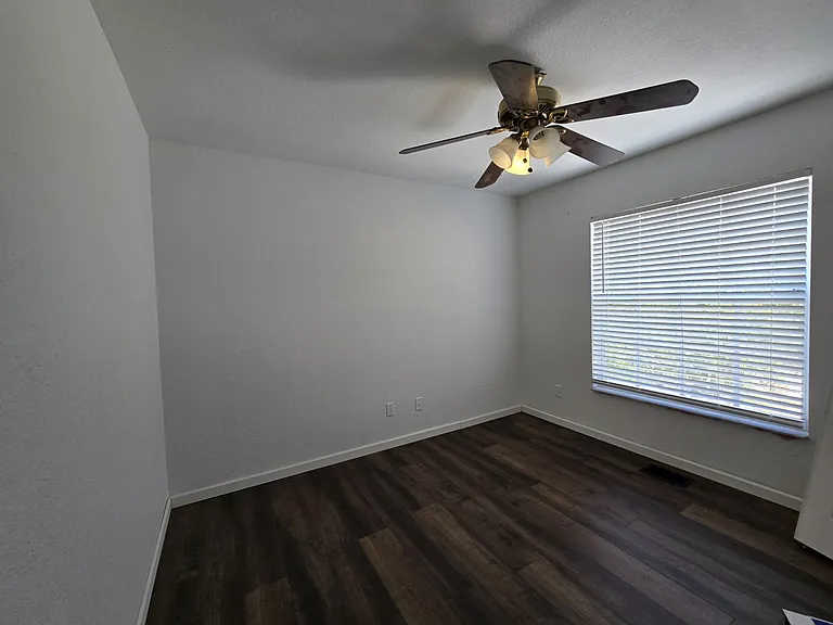 26760 Silverado East Dr — Photo 8