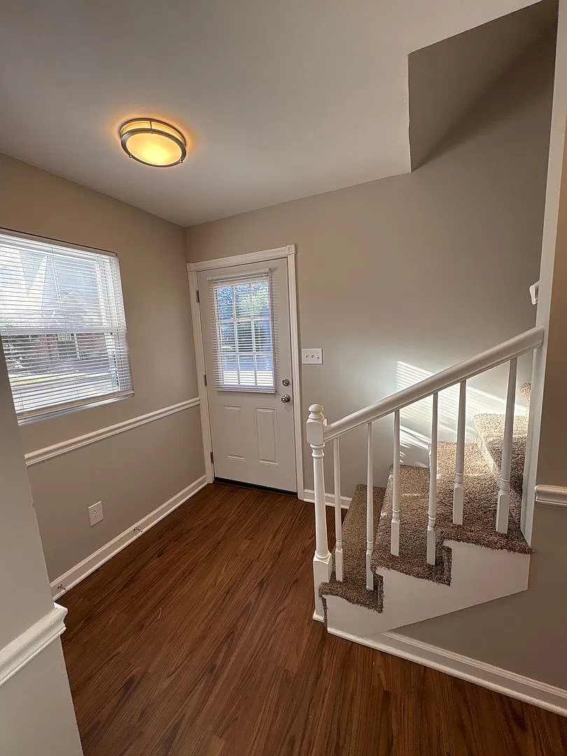 Charming Townhome Available in Central Tullahoma... — Photo 4