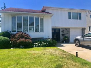 27 Arden Rd, East Rockaway, NY 11518