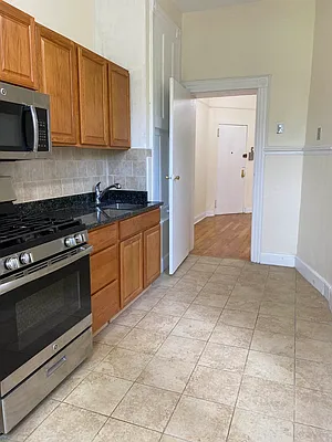 Rented by Landmark Realty & Management | media 14