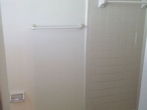 3rd image of 107 Moccasin Ct