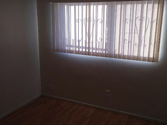 4th image of 1311 Lake St