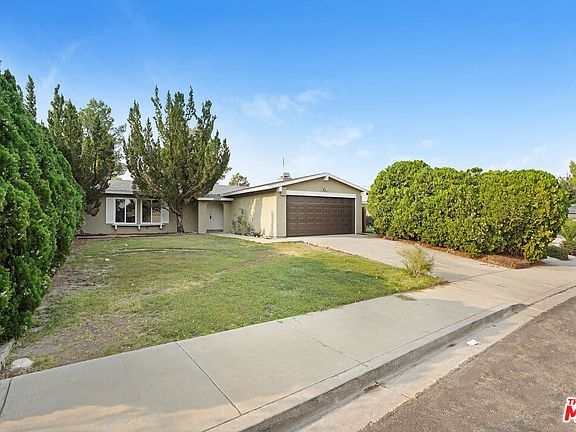 3rd image of 13593 Oakmont Dr