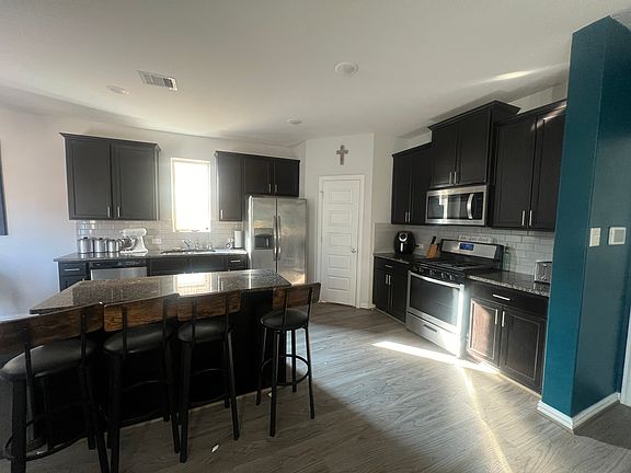5th image of 12806 Crombie Dr