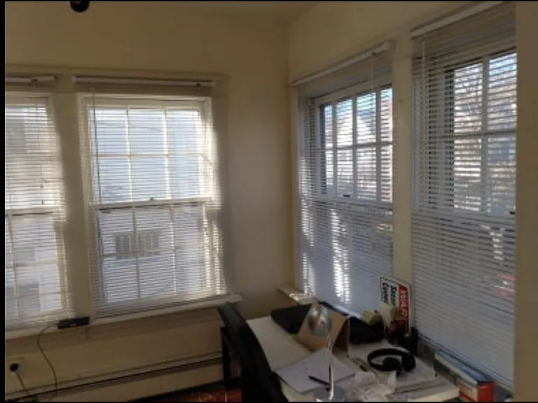 Side office/Den/Playroom area