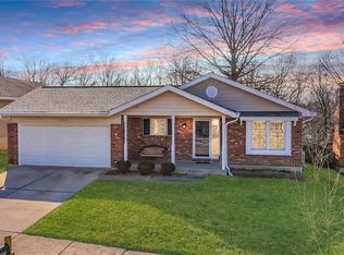3754 Gumtree Ln, Saint Louis, MO 63129