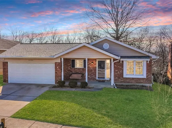 3754 Gumtree Ln, Saint Louis, MO 63129